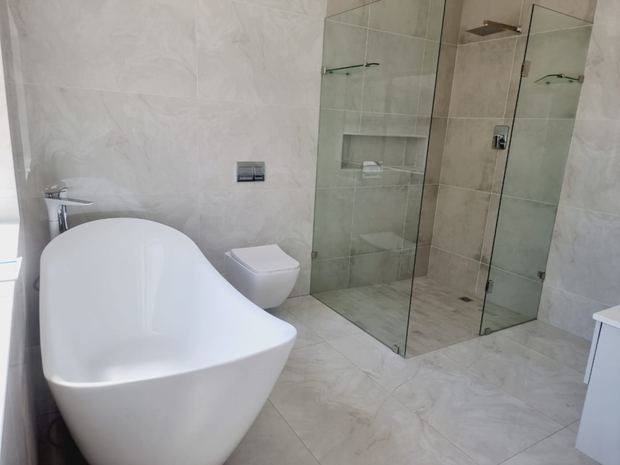 4 Bedroom Property for Sale in Sandown Western Cape